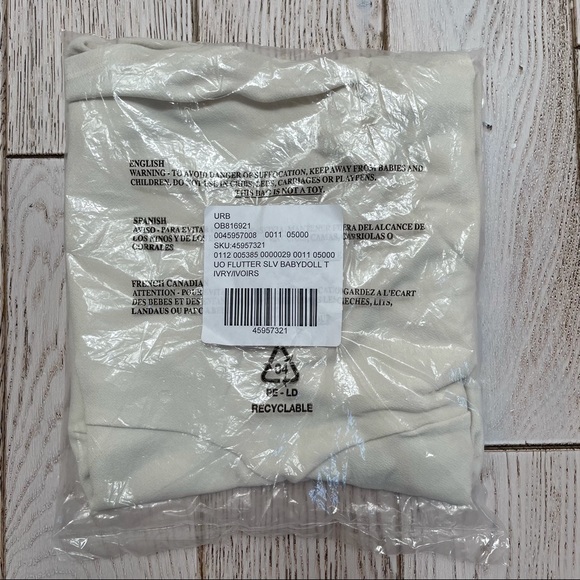 UO FLUTTER CREAM SLEEVE BABY~DOLL TOP   SZ:S   NWT - Picture 10 of 10